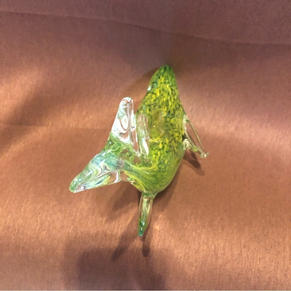Mid Century Modern Green Art Glass Fish Sculpture / Never used
STUNNING! - Picture 2 of 7